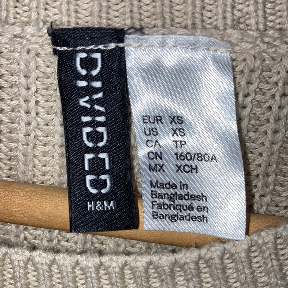 Divided Cream colored sweater Sz XS - Picture 2 of 8